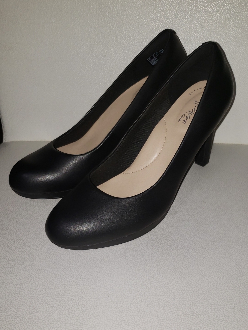 Clarks Black Stiletto Heels Size:7M - Picture 3 of 9